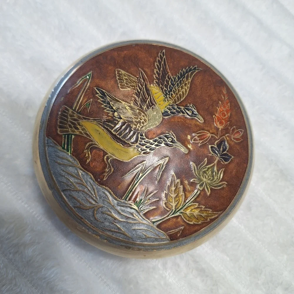 Vtg Enameled Brass Flying Ducks Trinket Box Round 5
